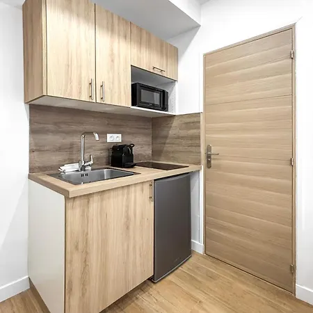 Des Camelias Apartment *